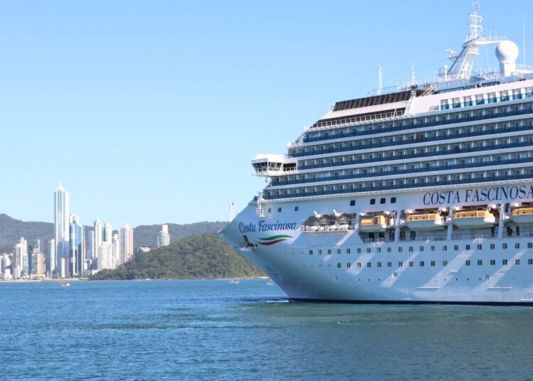 Balneário Camboriú receberá o navio Costa Fascinosa