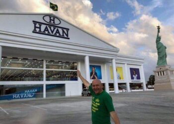 “Roubar na Havan traz fama”: Loja divulga rostos de envolvidos