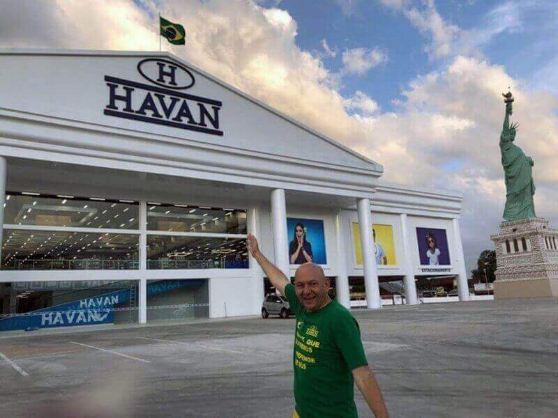 "Roubar na Havan traz fama": Loja divulga rostos de envolvidos