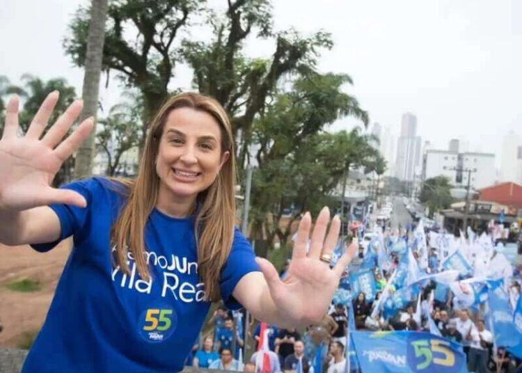 Juliana Pavan dispara: Nova pesquisa aponta liderança com 47% das intenções de voto em Balneário Camboriú