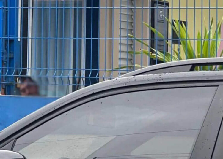 Vigilante É Fotografado Dormindo em Creche de Balneário Camboriú