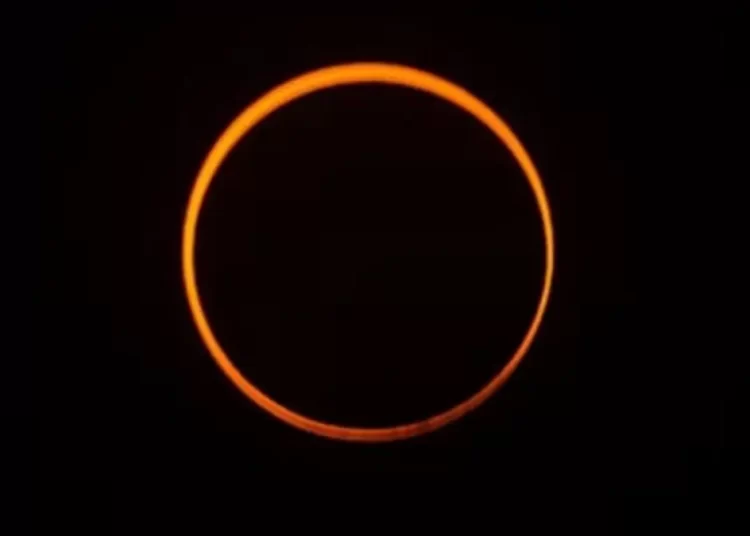 Eclipse Solar “Anel de Fogo” Será Visível em Santa Catarina