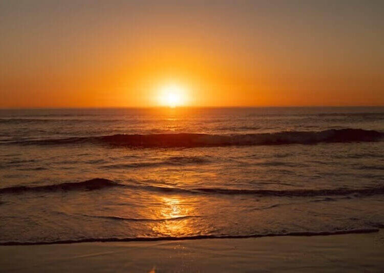 Domingo Pós-Feriado Terá Sol Predominante e Temperaturas Elevadas em SC