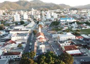 Conheça os 15 vereadores eleitos para a Câmara de Camboriú