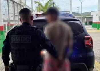 Homem Ligado ao PCC É Capturado em Balneário Camboriú Durante Abordagem