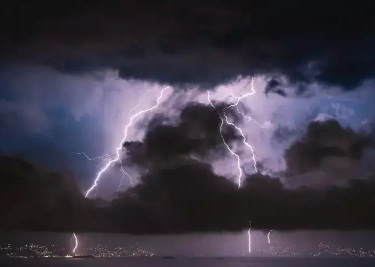 Santa Catarina em Alerta para Chuvas Intensas e Ventos de até 100 km/h