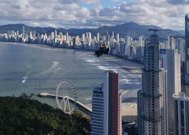 Praia Central de BC Está 100% Própria para Banho, Indica IMA