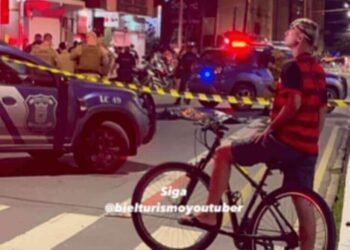 Andarilho é atropelado por caminhão-pipa e morre em Balneário Camboriú