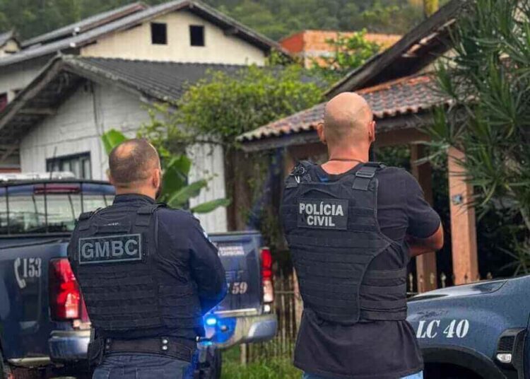 Jovem encontrada em casa abandonada: Polícia aponta conexão com jogos digitais