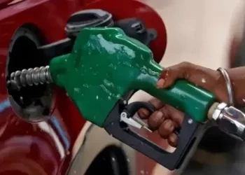 Gasolina sobe e alcança R$ 6,53 em SC, maior valor em mais de um ano