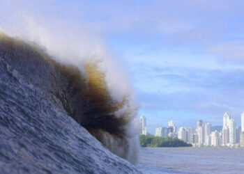 Surfe em Balneário Camboriú Poderá Contar com Fundo Artificial para Melhorar Ondas