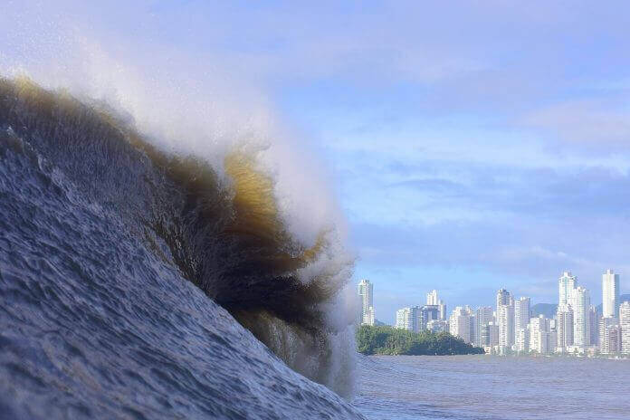 Surfe em Balneário Camboriú Poderá Contar com Fundo Artificial para Melhorar Ondas