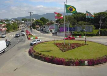 Mudanças no trânsito de Camboriú alteram sentidos das pontes e eliminam rótula