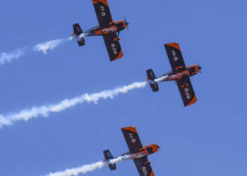 Show nas Alturas: Esquadrilha Fox encanta público em Balneário Camboriú