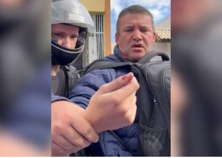 Sem documento, jovem de 16 anos não é atendido em unidade de saúde de Camboriú Sem documento, jovem de 16 anos não é atendido em unidade de saúde de Camboriú