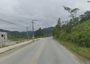 Prefeito Leonel Pavan quer devolver SC-102 ao Estado para garantir melhorias na via