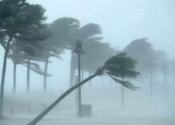 ATENÇÃO: Ciclone coloca SC em alerta máximo: ventos de até 130 km