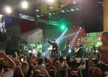 Festa do Bom Sucesso anima o fim de semana, em Balneário Camboriú