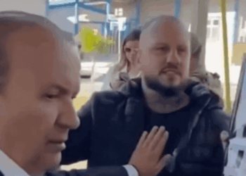 VÍDEO: Meu filho foi morto aqui”: Pais protestam durante visita do governador ao Hospital Ruth Cardoso