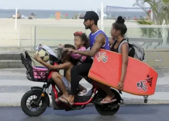 Tijucas cria novas regras para motos e patinetes elétricos: menores de 16 anos ficam proibidos