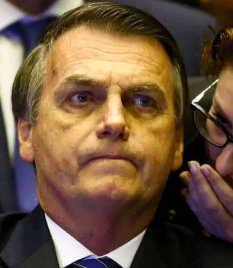 MORAES ENDURECE REGRAS: BOLSONARO E VISITAS FICAM PROIBIDOS DE USAR CELULAR EM PRISÃO DOMICILIAR