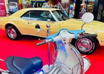 Mostra gratuita reúne clássicos automotivos em Balneário Camboriú