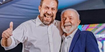 Lula deve anunciar Boulos como novo ministro após viagem aos EUA