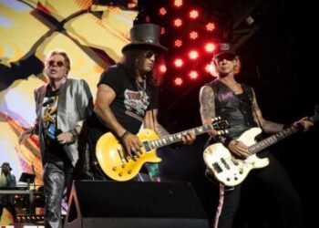 Guns N’ Roses agita a Grande Florianópolis com show histórico nesta terça-feira