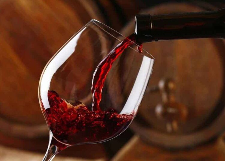 Tecnologia identifica aditivo proibido e que pode causar câncer em água, vinho e suco