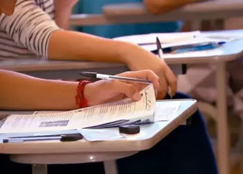 Santa Catarina abre concurso público com mais de 500 vagas e salários de até R$ 9,4 mil