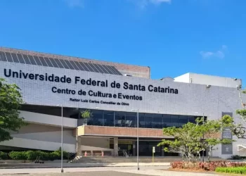 Universidades suspendem aulas em Santa Catarina por conta de ciclone