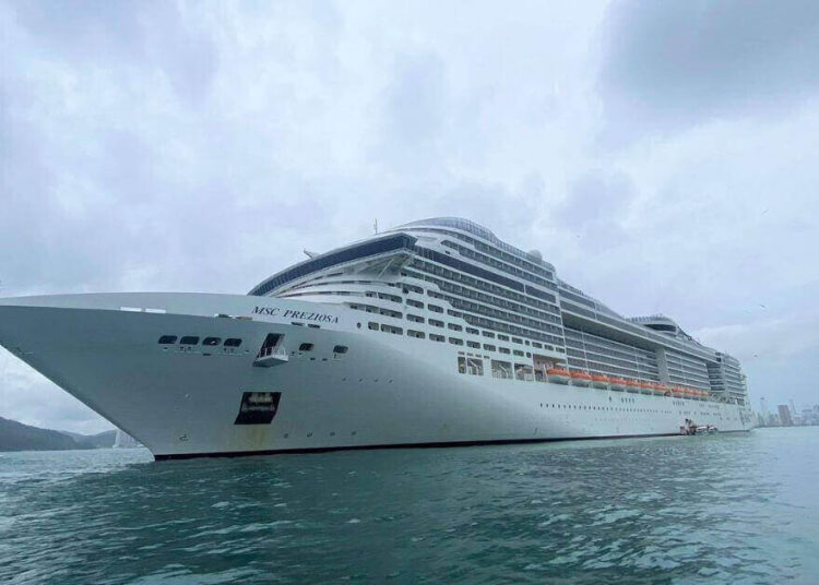 Histórico: Balneário Camboriú terá primeiro embarque em navio de cruzeiro nesta segunda-feira