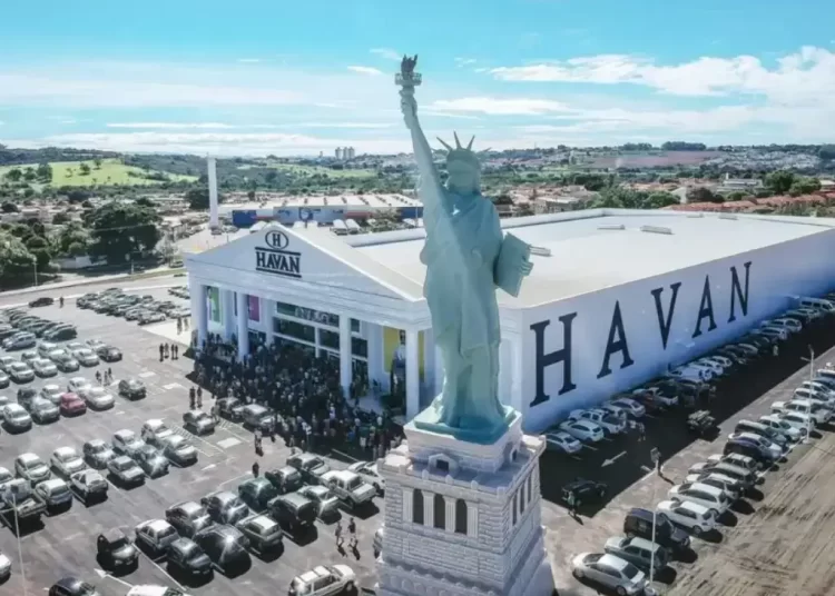 Ex-funcionária demitida após testemunhar contra a Havan será indenizada em R$ 10 mil