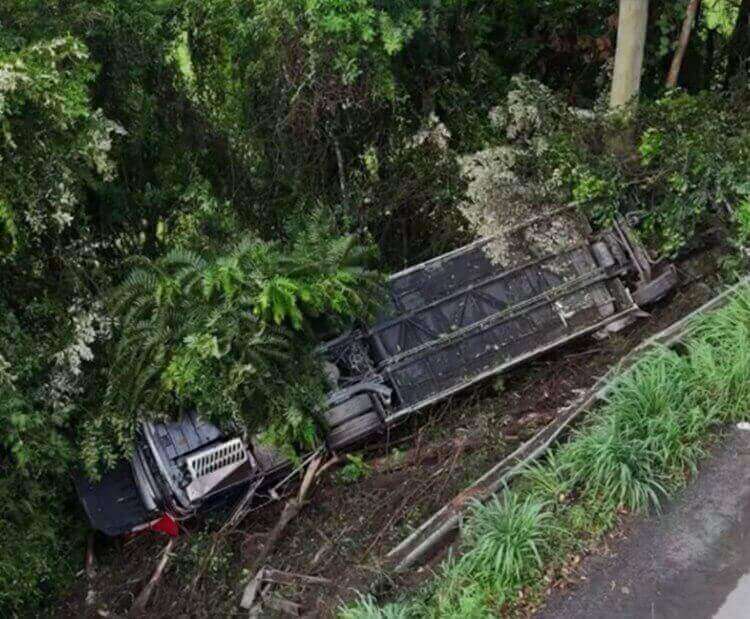 Acidente grave na BR-470 deixa mortos e feridos no Alto Vale