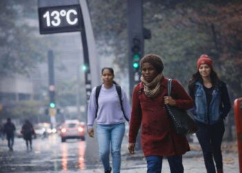 Massa de ar frio chega nesta semana e traz clima de outono