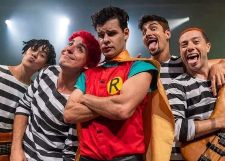 Exumação dos integrantes dos Mamonas Assassina