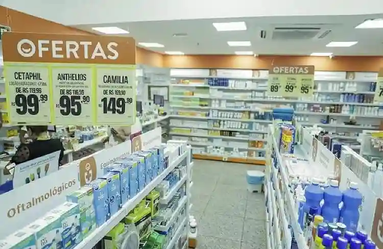 Nova lei permite farmácia dentro de supermercados; veja regras