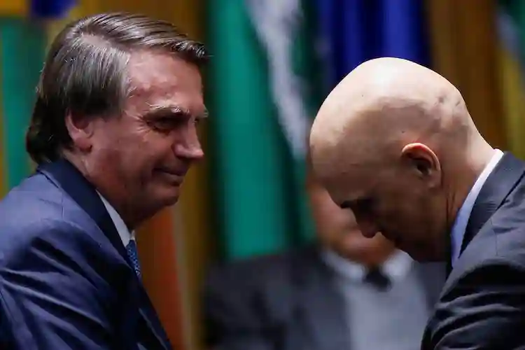Moraes concede prisão domiciliar a Bolsonaro por 90 dias após parecer da PGR
