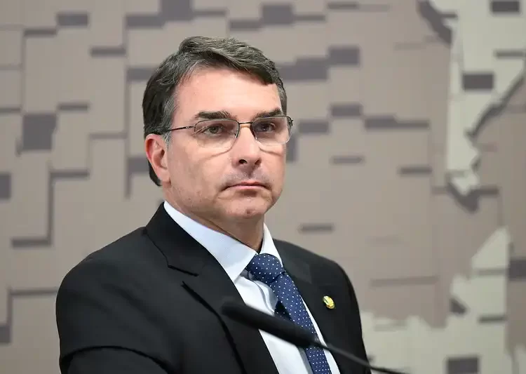 Confirmada passagem de Flávio Bolsonaro por cidades catarinenses Flávio Bolsonaro por cidades catarinenses