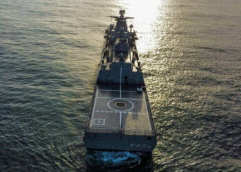 Navio de guerra construído em Itajaí avança e pode reforçar a defesa do Brasil