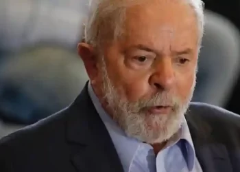 VÍDEO: Lula confirma candidatura à reeleição e faz discurso contra extrema-direita