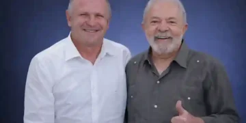 Ex-bolsonarista é lançado pelo PT para disputar governo de Santa Catarina