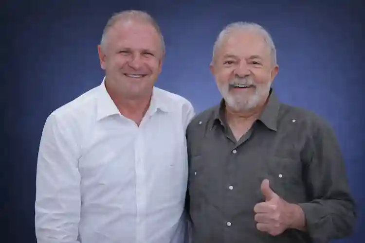 Ex-bolsonarista é lançado pelo PT para disputar governo de Santa Catarina