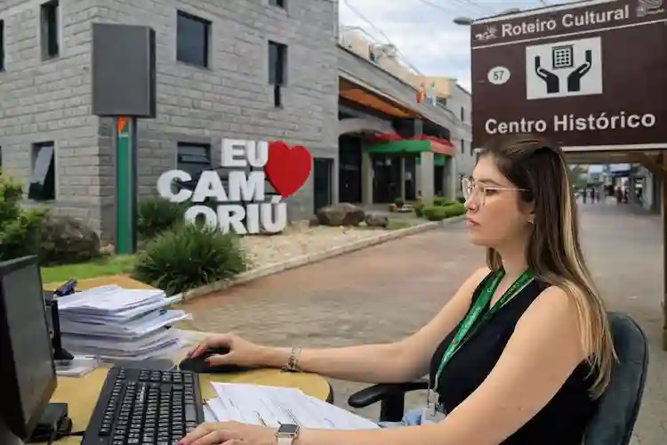 Prefeitura de Camboriú abre concurso público com 100 vagas e salários de até R$ 15,9 mil