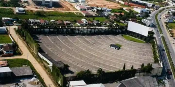 Balneário Camboriú já teve o maior cinema drive-in do Brasil; conheça a história