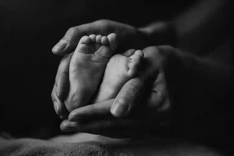 Bebê morre em SC após meningite bacteriana e reforça importância da vacinação