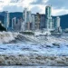 Ressaca deve atingir Balneário Camboriú e causar impactos na orla