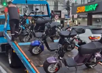 Balneário Camboriú aumenta fiscalização e apreende motos elétricas nas ruas