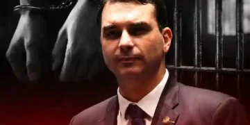 Flávio Bolsonaro quer lei mais dura para jovens de 14 anos envolvidos em crimes hediondos