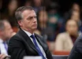 Estado de saúde de Bolsonaro volta a preocupar após episódios frequentes de soluços